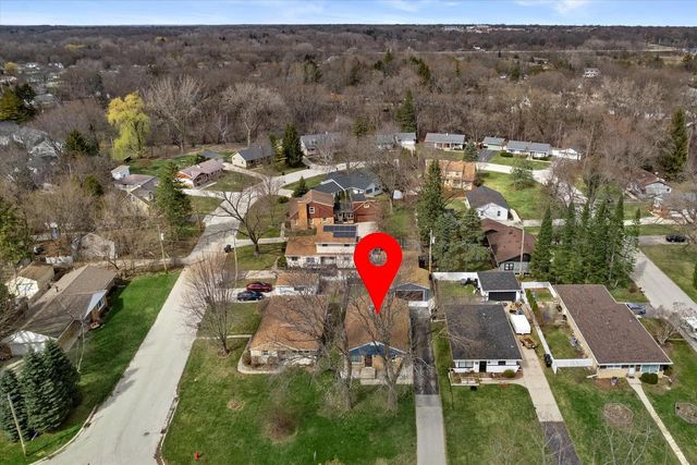 714 Montclaire AVENUE, Glendale, WI 53217