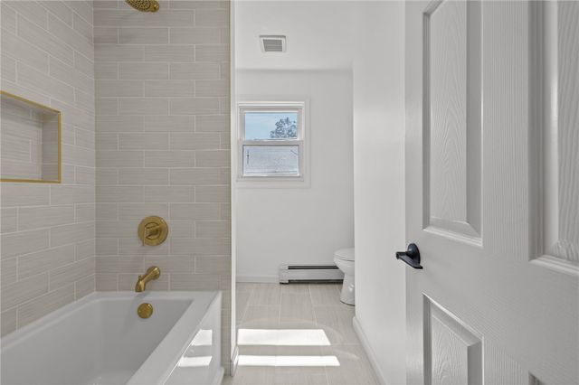 176 Horse Neck Road, Warwick, RI 02889