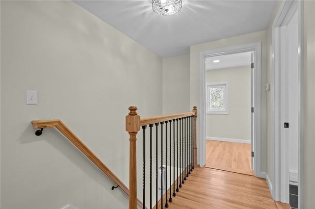 176 Horse Neck Road, Warwick, RI 02889