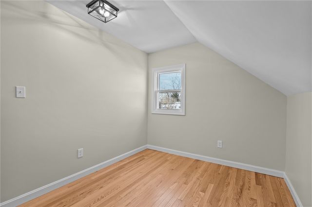 176 Horse Neck Road, Warwick, RI 02889