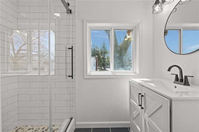 176 Horse Neck Road, Warwick, RI 02889