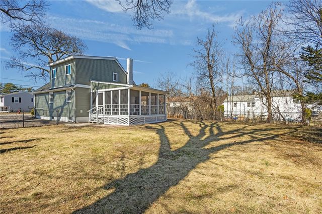 176 Horse Neck Road, Warwick, RI 02889