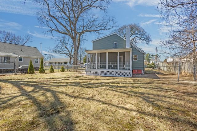 176 Horse Neck Road, Warwick, RI 02889