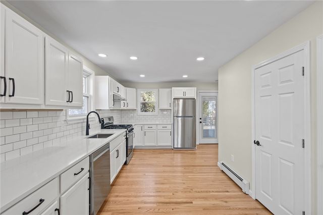 176 Horse Neck Road, Warwick, RI 02889