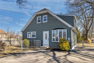 176 Horse Neck Road, Warwick, RI 02889