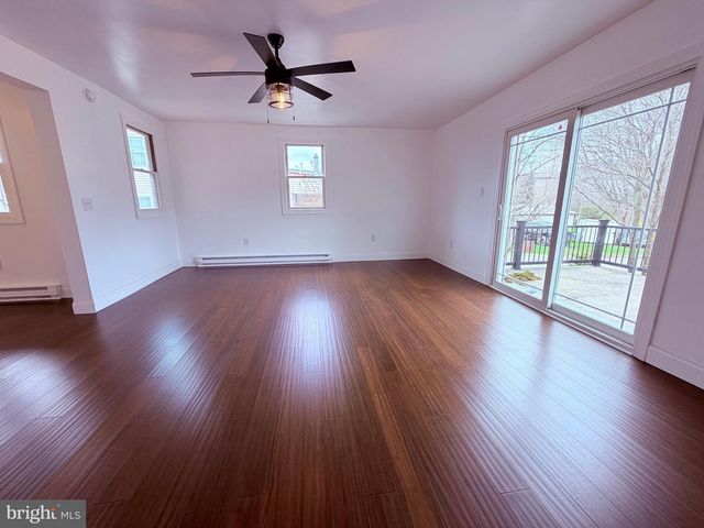 201 DIETRICH AVE, Tower City, PA 17980