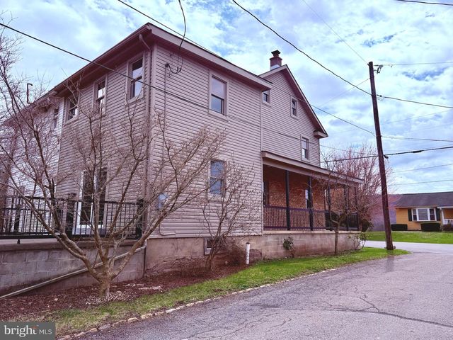 201 DIETRICH AVE, Tower City, PA 17980