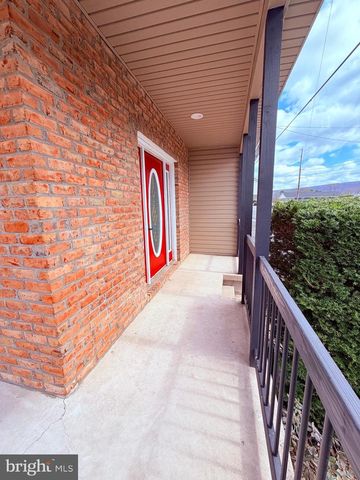 201 DIETRICH AVE, Tower City, PA 17980