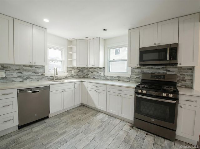 160 E Fulton Avenue, Roosevelt, NY 11575