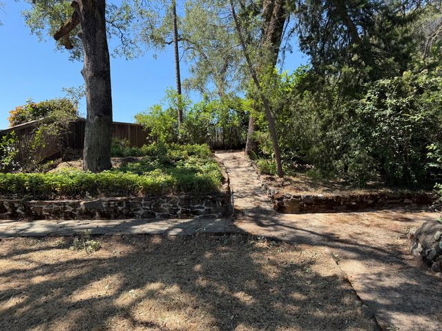 231 Boarman St, Jackson, CA 95642