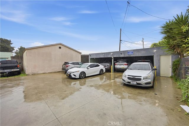 406 E Rosecrans, Compton, CA 90221