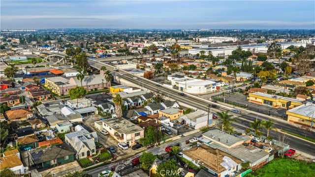 406 E Rosecrans, Compton, CA 90221