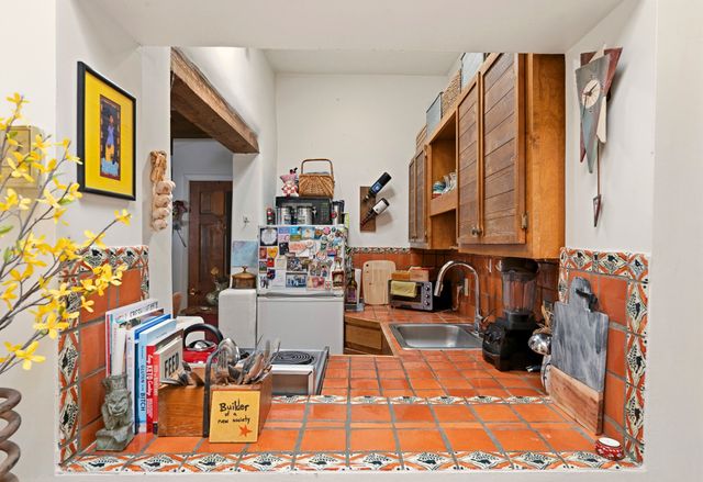 625 Don Felix, Santa Fe, NM 87501