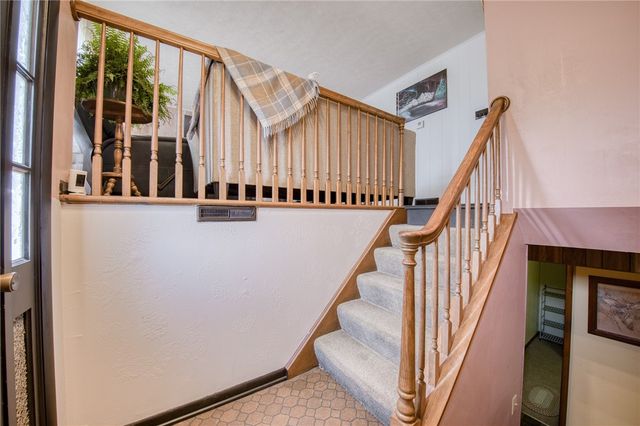 716 Monroe Ave, California, PA 15417