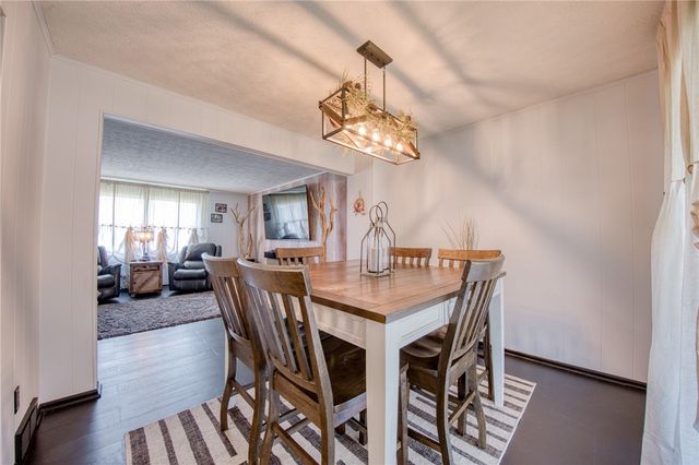 716 Monroe Ave, California, PA 15417