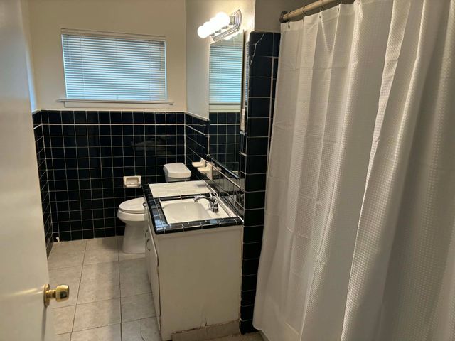 1222 Brookhollow Drive, Irving, TX 75061