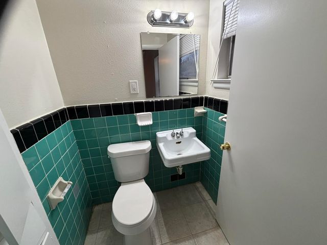 1222 Brookhollow Drive, Irving, TX 75061