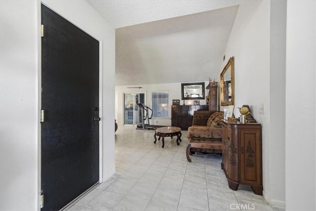 15235 Newmont, Lancaster, CA 93535