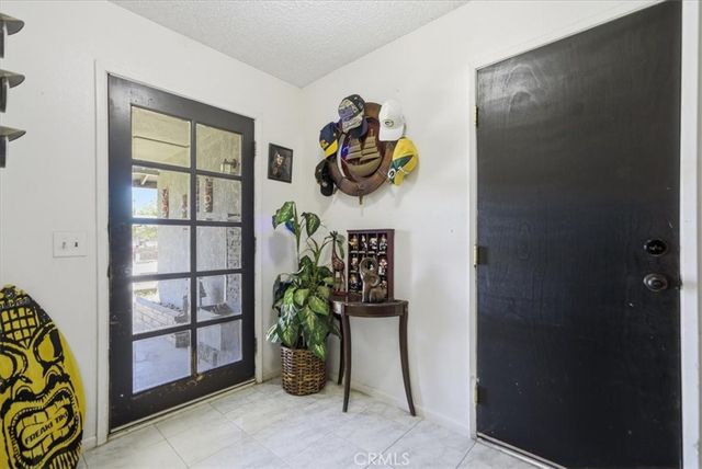 15235 Newmont, Lancaster, CA 93535