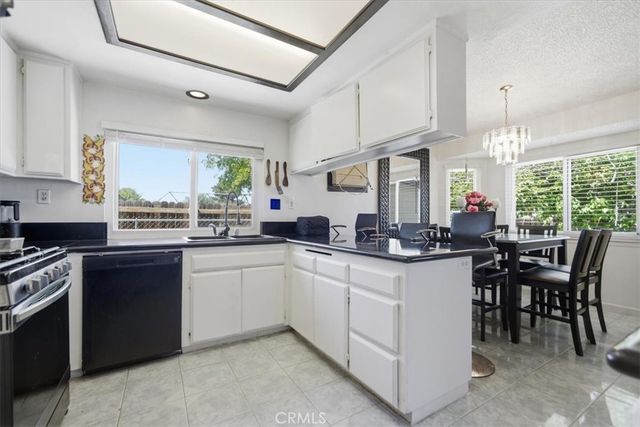 15235 Newmont, Lancaster, CA 93535