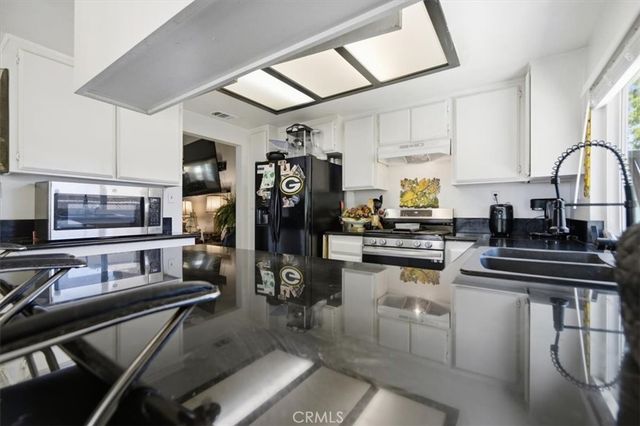 15235 Newmont, Lancaster, CA 93535