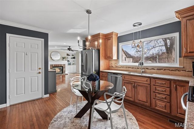 9722 Big Bend Boulevard, Crestwood, MO 63122