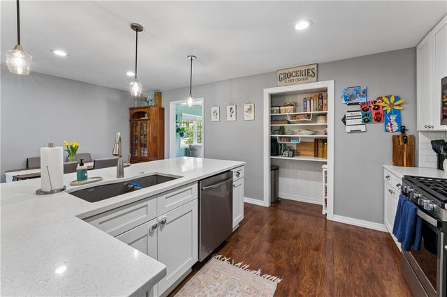 4730 Lucille Lane, Shawnee, KS 66203