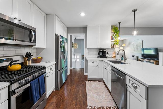 4730 Lucille Lane, Shawnee, KS 66203
