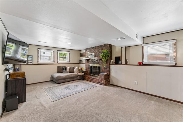 4730 Lucille Lane, Shawnee, KS 66203