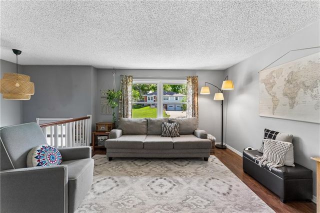 4730 Lucille Lane, Shawnee, KS 66203