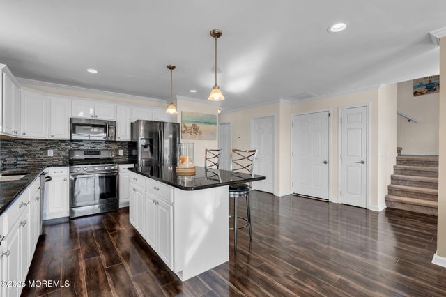 607 Bay Avenue, Union Beach, NJ 07735
