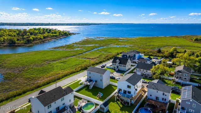 607 Bay Avenue, Union Beach, NJ 07735