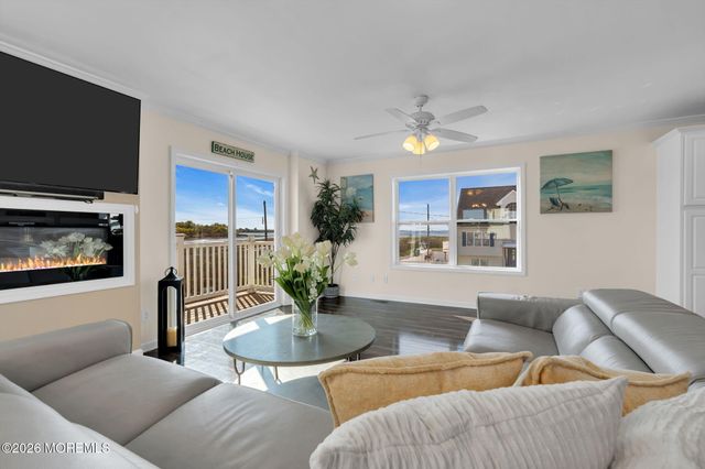 607 Bay Avenue, Union Beach, NJ 07735