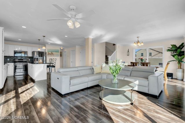 607 Bay Avenue, Union Beach, NJ 07735