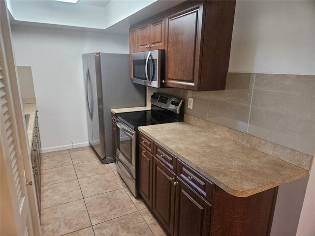 1845 HIGHLAND AVENUE S 6, Clearwater, FL 33756