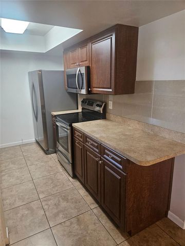 1845 HIGHLAND AVENUE S 6, Clearwater, FL 33756