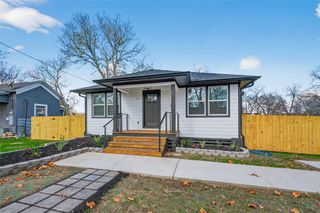 512 W Jefferson Street, Brenham, TX 77833