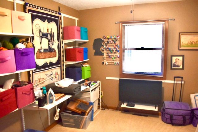 440 N Barker Avenue, Bolivar, MO 65613