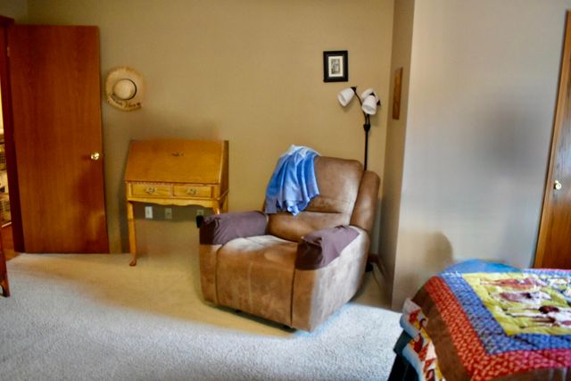 440 N Barker Avenue, Bolivar, MO 65613