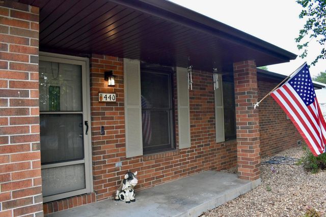 440 N Barker Avenue, Bolivar, MO 65613