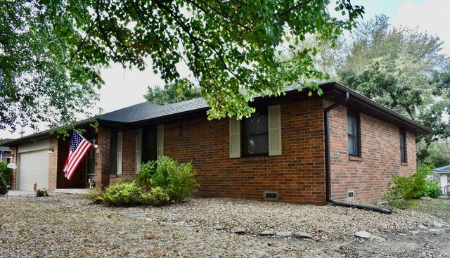 440 N Barker Avenue, Bolivar, MO 65613