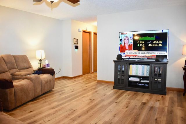 440 N Barker Avenue, Bolivar, MO 65613