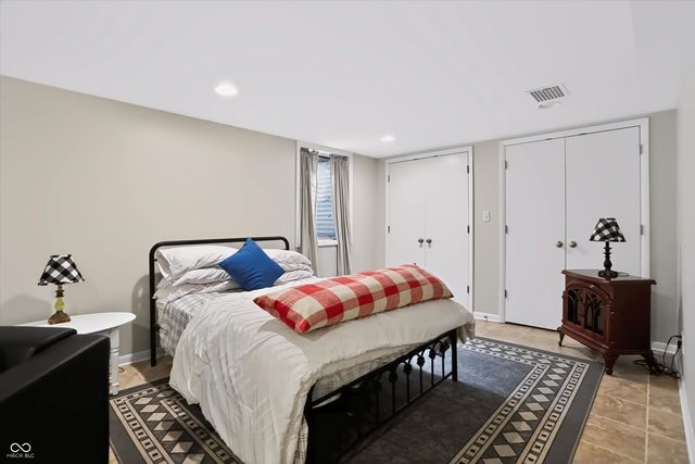 5945 Gladden Drive, Indianapolis, IN 46220
