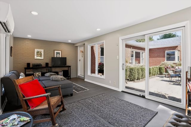 5945 Gladden Drive, Indianapolis, IN 46220