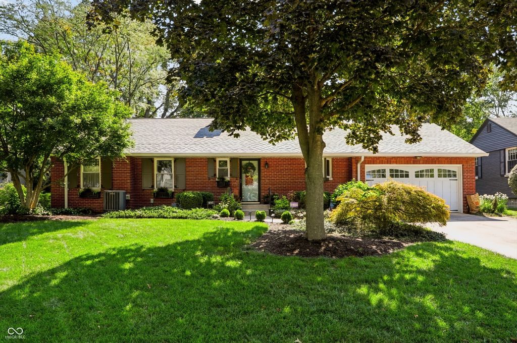 5945 Gladden Drive, Indianapolis, IN 46220