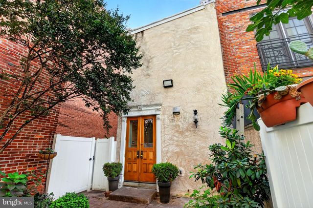 1502 S 5TH ST S, Philadelphia, PA 19147