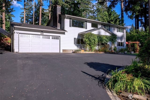 3515 W Tapps Drive E, Lake Tapps, WA 98391
