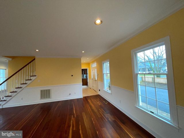 216 E CHEW AVE, Saint Michaels, MD 21663