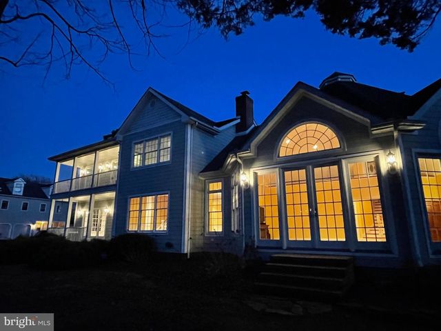 216 E CHEW AVE, Saint Michaels, MD 21663