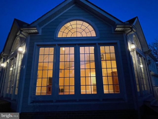 216 E CHEW AVE, Saint Michaels, MD 21663